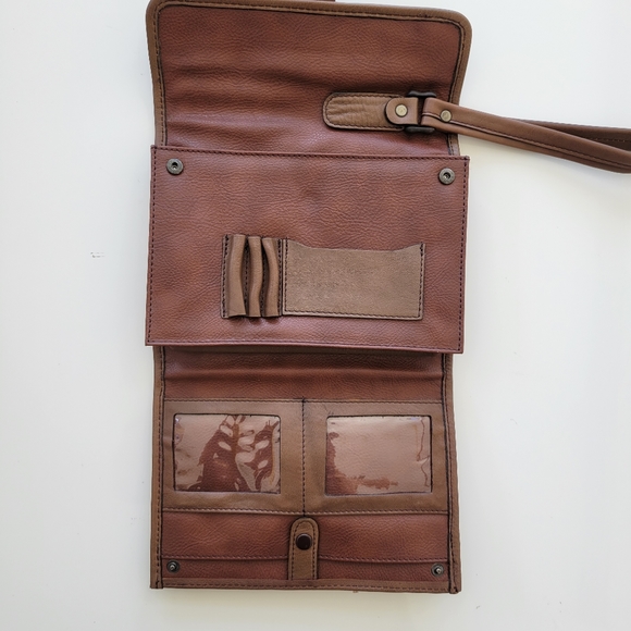 Christian Daniel | Brown Leather Large Clutch - Picture 5 of 11